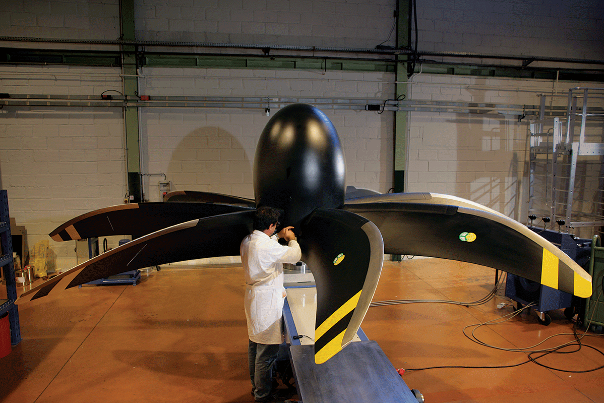 A400M propeller being inspected