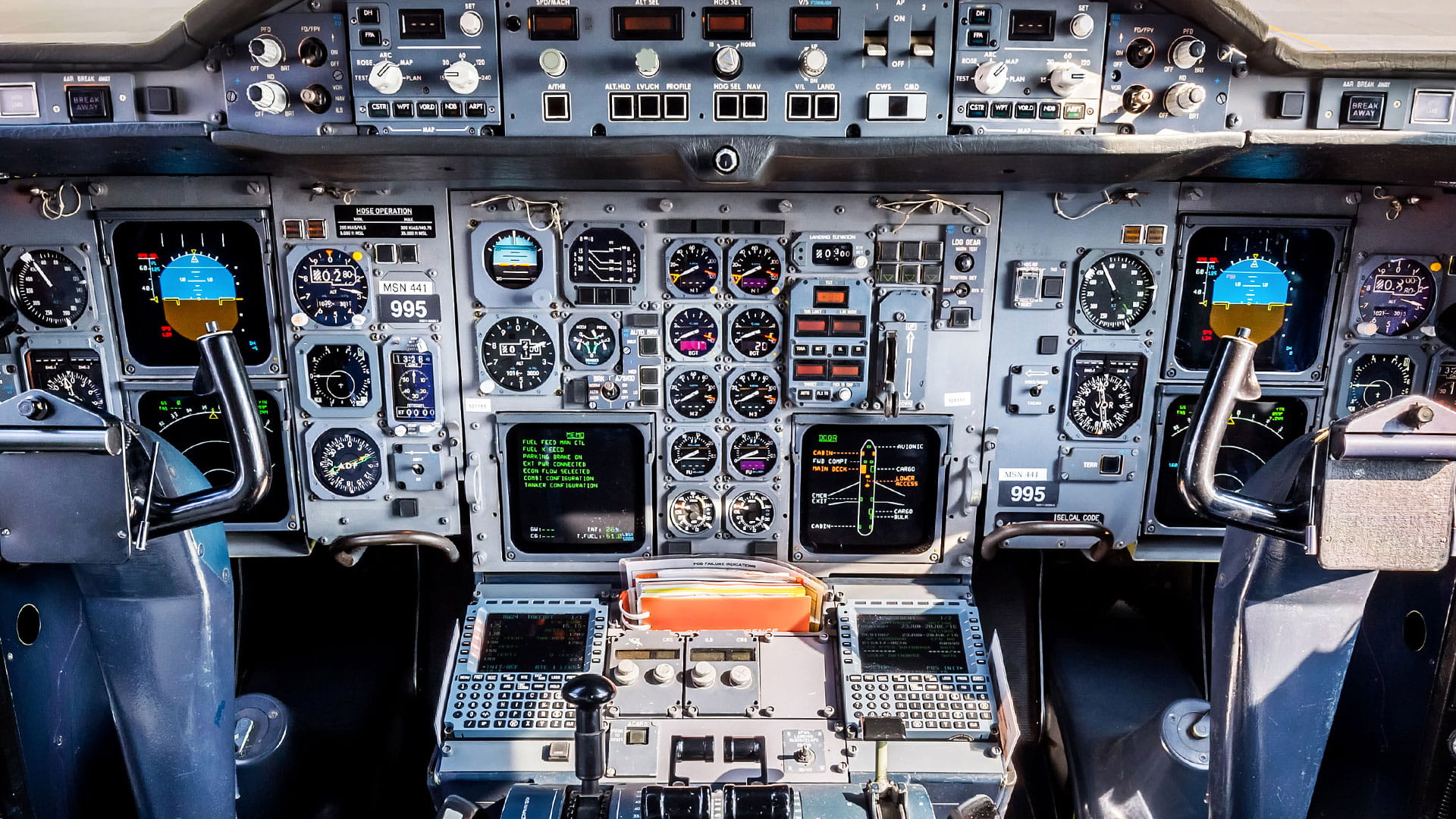 Airbus CC-150 Polaris cockpit