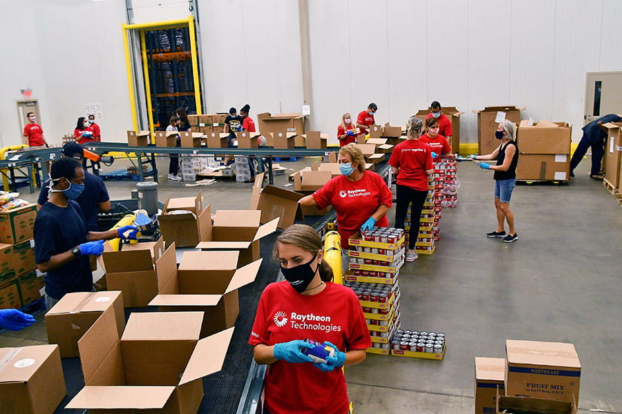 Raytheon Technologies employees volunteered at Los Angeles Regional Food Bank to help tens of thousands of families in need.