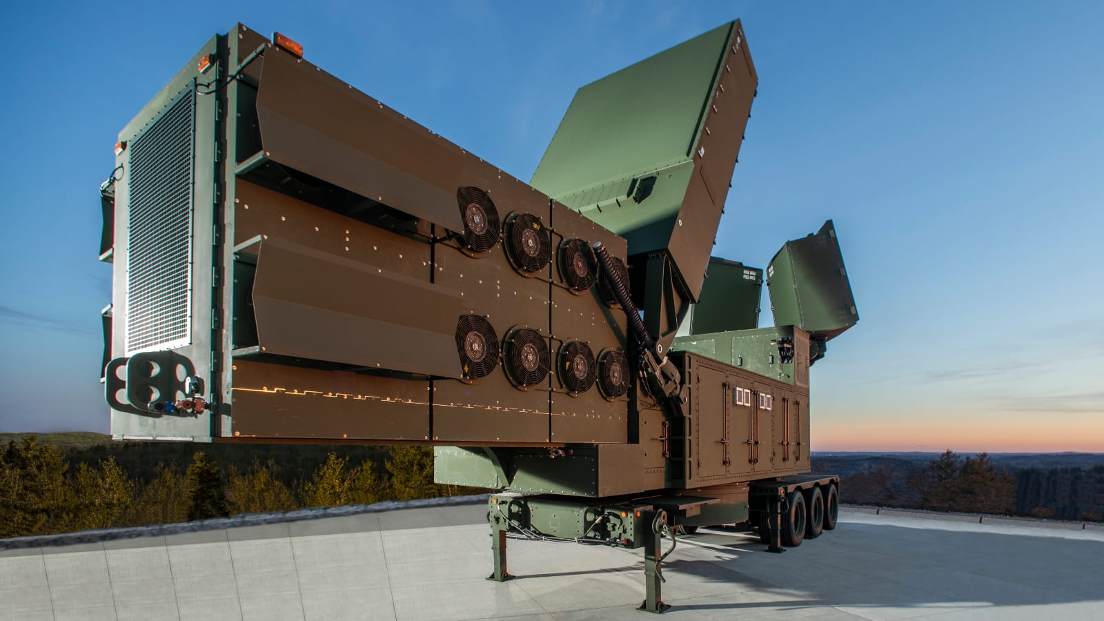 LTAMDS is the latest generation air and missile defense radar, providing exceptional capability against proliferating and increasingly stressful threats, such as hypersonic missiles. Pictured here, the radar peers skyward at a Raytheon Missiles & Defense test facility.
